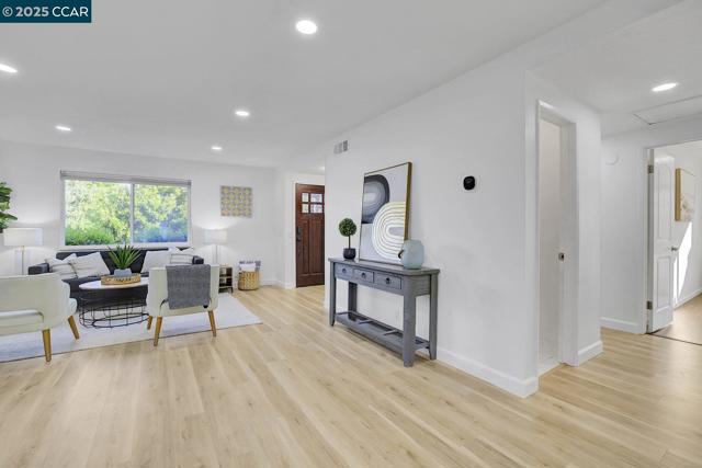 166 Madelia Place, San Ramon CA: https://media.crmls.org/mediaz/ef9c87f0-2ec1-4337-b11f-ce564c802535.jpg