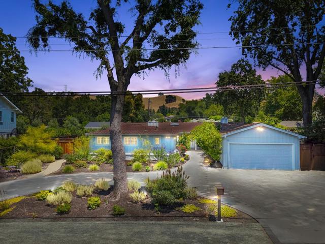 20 Sara Lane, Alamo CA: https://media.crmls.org/mediaz/ef9c8968-6775-4b93-b1ef-dcf32395a6e3.jpg