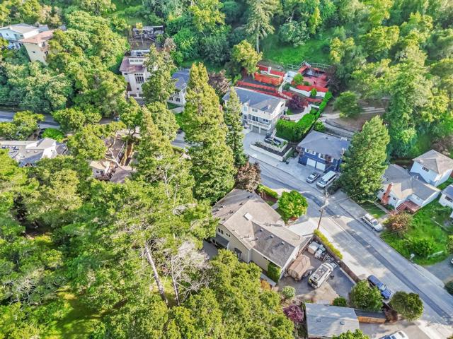 2940 San Juan Boulevard, Belmont CA: https://media.crmls.org/mediaz/ef9ccfc5-25df-4334-8cb5-8fab0a6a7f48.jpg