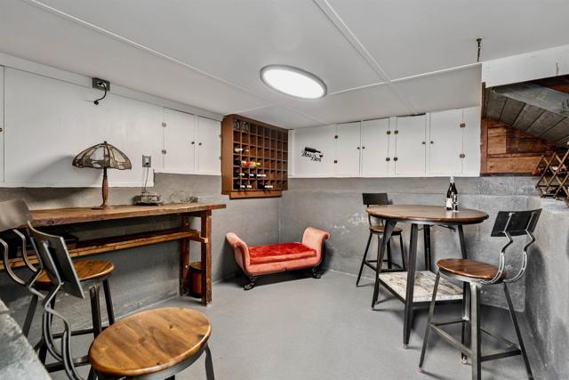 4811 E Alder Dr, San Diego CA: https://media.crmls.org/mediaz/ef9d28ab-df6e-4318-9cc7-b9178d98c71a.jpg