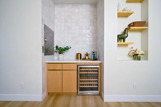 495 S Cleveland St, Oceanside CA: https://media.crmls.org/mediaz/ef9d31ca-5ebe-40f0-a4cf-ccdebe05f3d3.jpg