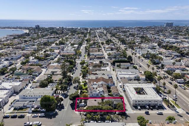 4316 Haines St, San Diego CA: https://media.crmls.org/mediaz/ef9d3d06-4a8f-4889-a95b-8f8fb8b47957.jpg