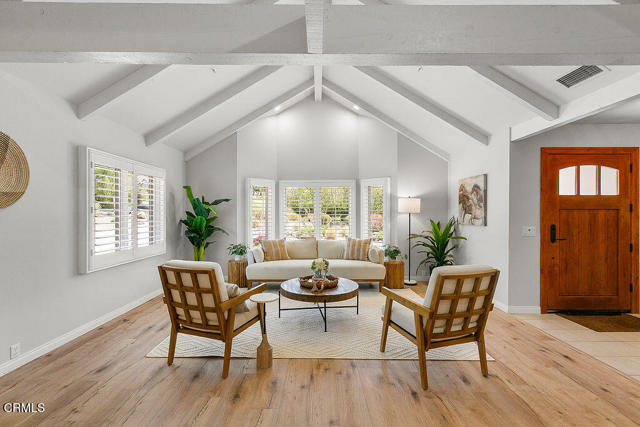 Detail Gallery Image 11 of 72 For 2735 Los Pinos Cir, Camarillo,  CA 93012 - 4 Beds | 2/2 Baths