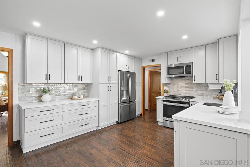 7355 Florey Court - photo 7