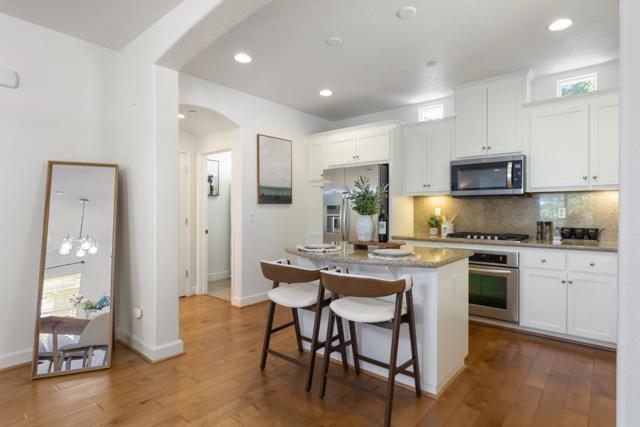 211 Okeefe Way, Mountain View CA: https://media.crmls.org/mediaz/ef9e96c3-7271-405d-9282-37c8611760b4.jpg