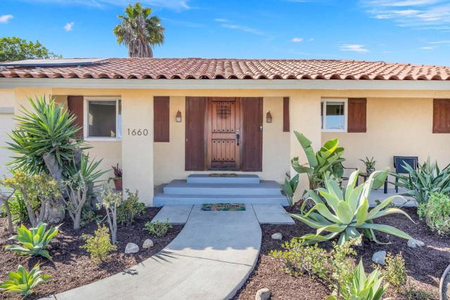 1660 Sycamore Dr., Chula Vista CA: https://media.crmls.org/mediaz/ef9edcf8-b45b-45da-b4e6-7c01b6821fe2.jpg