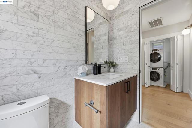 Image 35 of 45 For 1841 Vine St