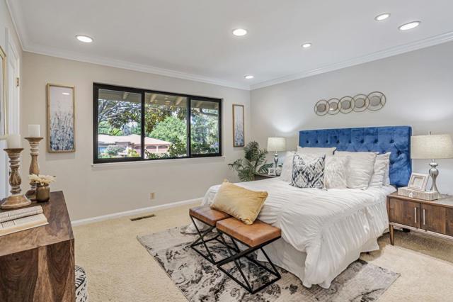 19680 Versailles Way, Saratoga CA: https://media.crmls.org/mediaz/ef9f632b-7a19-43c9-b3e7-feda506e030c.jpg