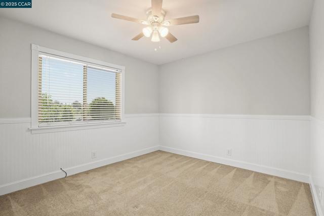 89 Cormorant Court, Martinez CA: https://media.crmls.org/mediaz/ef9f789d-ddee-412b-a647-4294dfeea72c.jpg