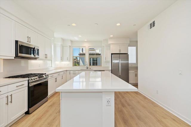 220 Babson Court, Claremont CA: https://media.crmls.org/mediaz/ef9f7b3c-2014-4143-ad57-7e7e909ae505.jpg