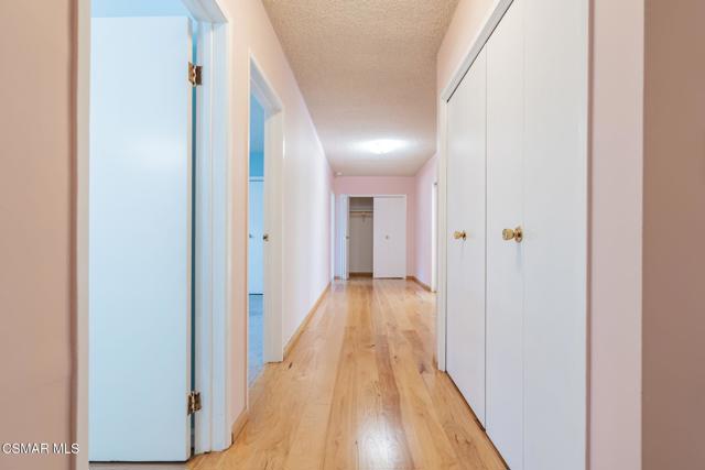 2085 Rayshire Street, Thousand Oaks CA: https://media.crmls.org/mediaz/efa0826d-3447-485e-8dc9-6567148dba1f.jpg