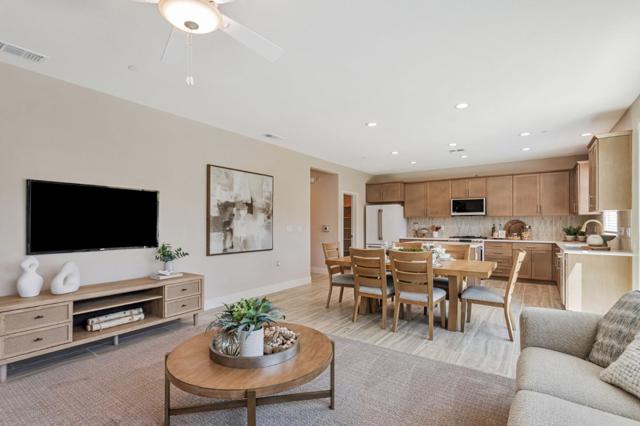 1143 Coyote Peak Way, Hollister CA: https://media.crmls.org/mediaz/efa22df5-4191-4062-8773-ef784b40a6d6.jpg