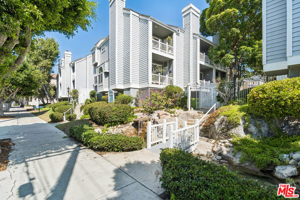 8500 Falmouth Avenue #3202