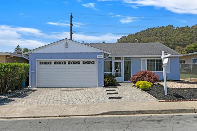 709 Pepper Drive, San Bruno CA: https://media.crmls.org/mediaz/efa52f4e-ce2a-463b-9696-52900fa8413b.jpg
