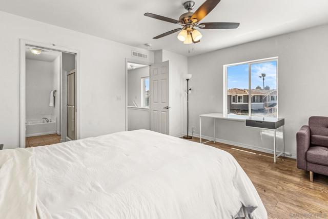 6550 Ponto Dr, Carlsbad CA: https://media.crmls.org/mediaz/efa66c52-6abe-487b-8845-7a6aae0b578c.jpg