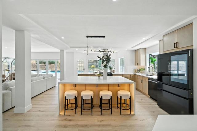 6650 Johnston Road, Pleasanton CA: https://media.crmls.org/mediaz/efa68906-b722-4d18-994a-dabc8abf5982.jpg