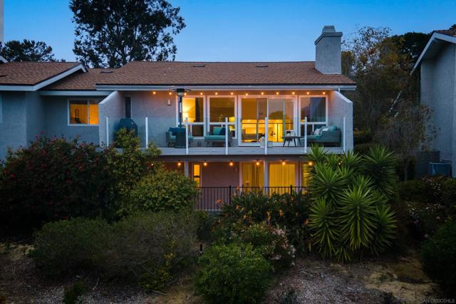 2071 Caminito Circulo Norte, La Jolla CA: https://media.crmls.org/mediaz/efa6b47b-b577-4f5a-a888-c40feb476742.jpg