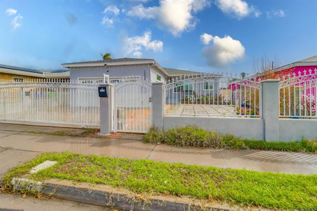 1535 50th St, San Diego, California 92102, 3 Bedrooms Bedrooms, ,2 BathroomsBathrooms,Single Family Residence,For Sale,50th St,250020671SD