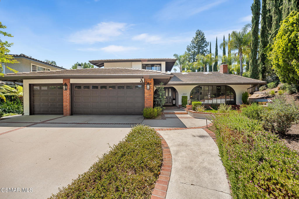 1267 Willsbrook Court