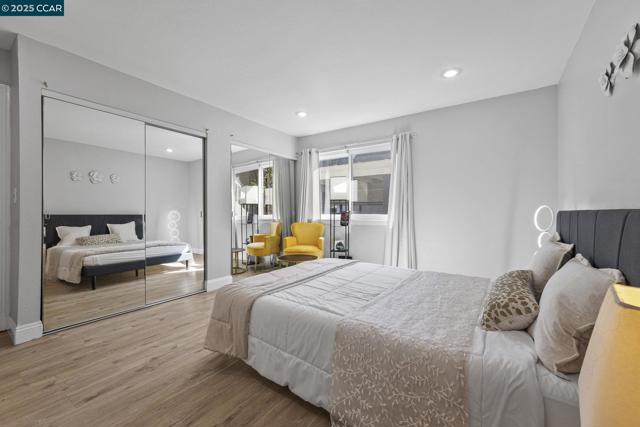 1117 Indian Summer Ct, San Jose CA: https://media.crmls.org/mediaz/efa936f0-ee3d-4be8-a07d-5794bb71c13b.jpg
