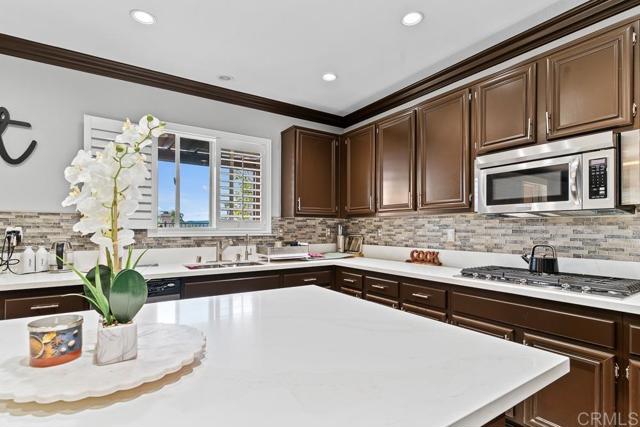 Detail Gallery Image 25 of 56 For 35965 Darcy Pl, Murrieta,  CA 92562 - 5 Beds | 3 Baths