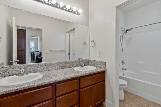572 St Helena Drive, Newman CA: https://media.crmls.org/mediaz/efa9a955-7d94-4ca7-a78e-66b548e0883e.jpg