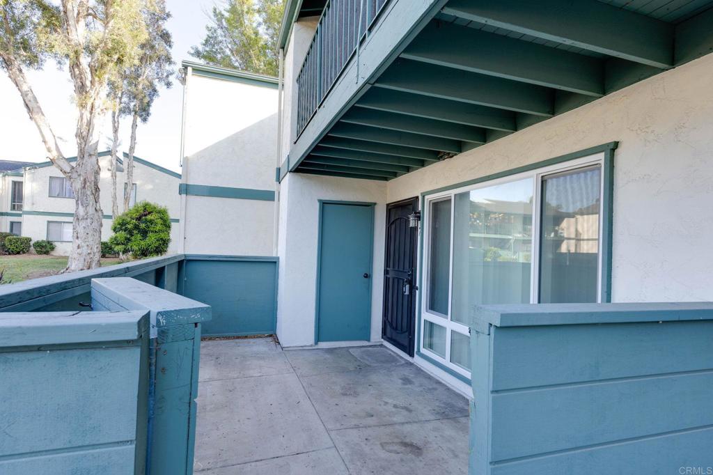 1817 Grand Avenue - photo 3