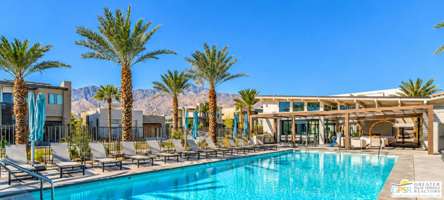 141 Blue Moon Drive, Palm Springs, CA 92262
