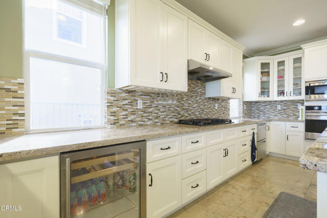 Detail Gallery Image 16 of 52 For 11071 N Tamberly Ln, Los Angeles,  CA 91042 - 4 Beds | 3 Baths