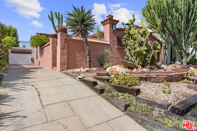 931 S Ogden Drive, Los Angeles CA: https://media.crmls.org/mediaz/efaacd89-5127-42e0-a627-8ac3f96ef69c.jpg