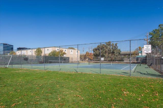 1089 Annapolis Drive, San Mateo CA: https://media.crmls.org/mediaz/efaad936-6466-4110-b3a3-d1cebaeddbe2.jpg