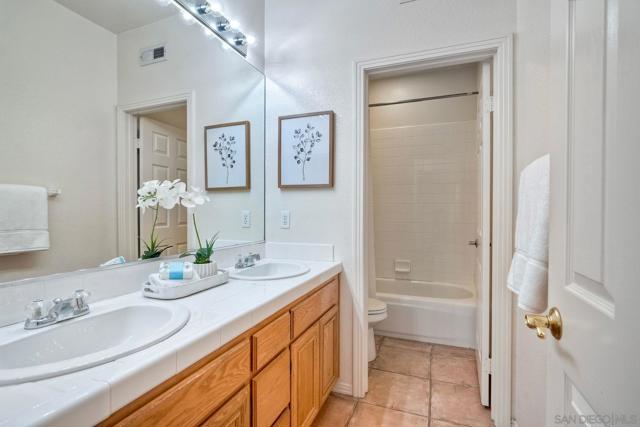 3136 Ferncreek Ln., Escondido CA: https://media.crmls.org/mediaz/efabd273-5c3f-499b-bb3c-a0c2002f1a05.jpg