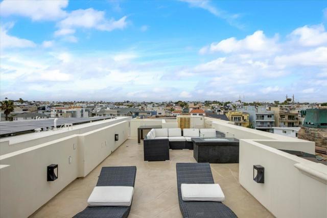 100 The Strand, Hermosa Beach, California 90254, 5 Bedrooms Bedrooms, ,4 BathroomsBathrooms,Single Family Residence,For Sale,The Strand,ML81953042