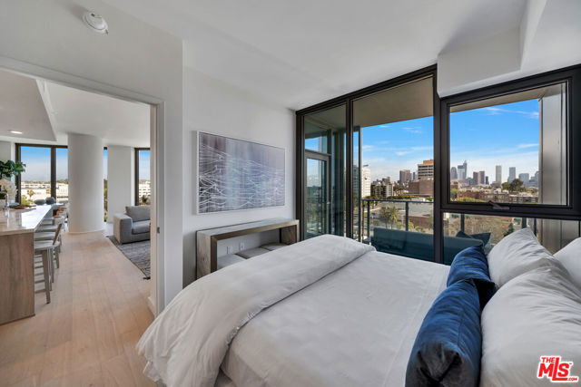 Virtually staged model home ph