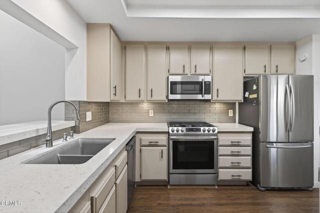 Detail Gallery Image 12 of 42 For 449 Reed Way, Port Hueneme,  CA 93041 - 2 Beds | 2 Baths