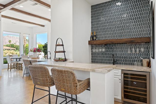 56023 Winged Foot, La Quinta CA: https://media.crmls.org/mediaz/efada144-23ee-4734-8e06-2e9fcb4b7576.jpg