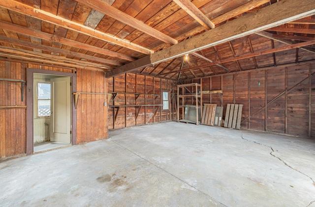 4705 Crystal Street, Capitola CA: https://media.crmls.org/mediaz/efae09a8-341a-47b5-8d5a-5ff03829bfe6.jpg