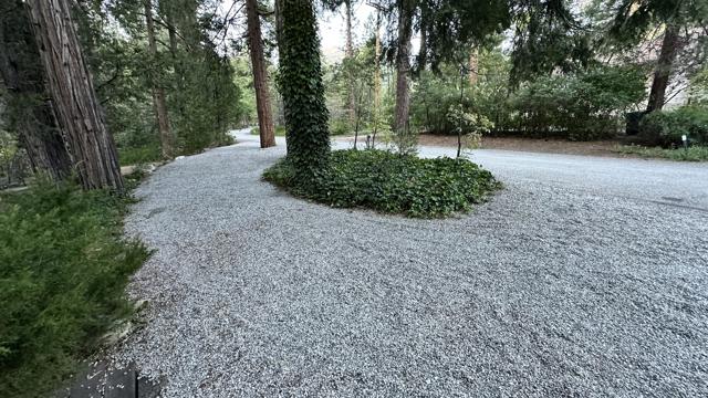 25655 Tahquitz Drive, Idyllwild CA: https://media.crmls.org/mediaz/efae0ce2-f9ef-4b9d-a491-03fbaba4c770.jpg