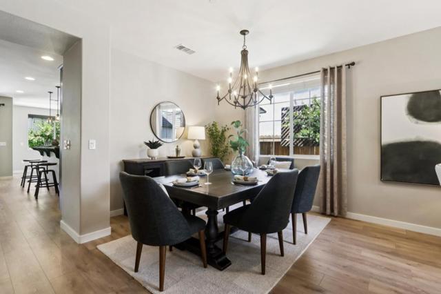 812 Geronimo Street, Gilroy CA: https://media.crmls.org/mediaz/efae3320-4926-4c17-b6ff-3367f2bad935.jpg