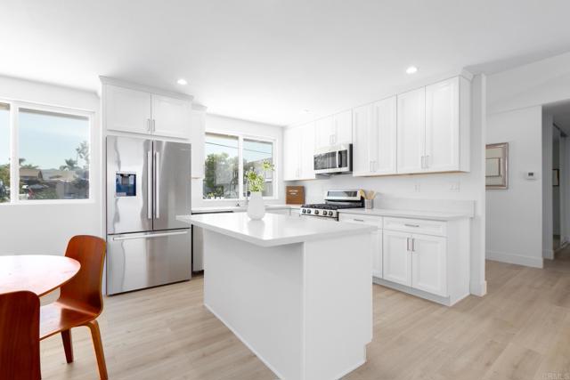 748 Alveda Avenue, El Cajon CA: https://media.crmls.org/mediaz/efaf8735-203d-46d0-9e3c-0c6f5033f1c4.jpg