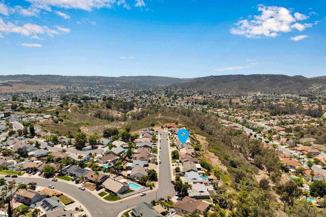 13710 Ahwahnee Way, Poway CA: https://media.crmls.org/mediaz/efaf97a5-3242-48c3-8af1-150c75a5d0cd.jpg