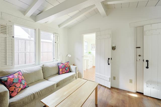 Detail Gallery Image 14 of 57 For 817 Margarita, Coronado,  CA 92118 - 3 Beds | 2 Baths