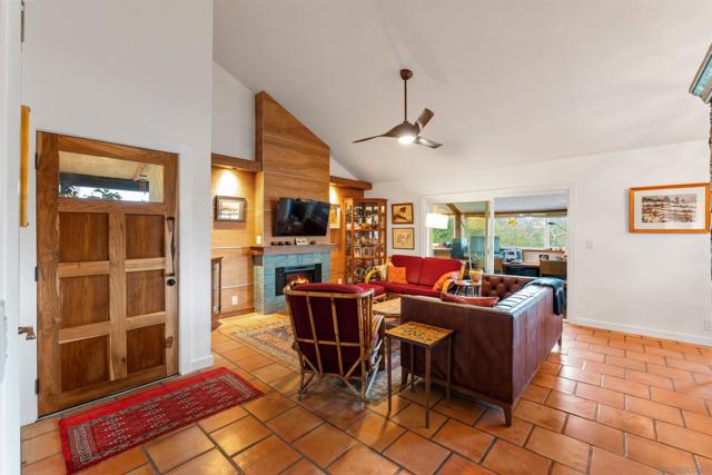 2269 71 Edinburg Ave, Cardiff by the Sea CA: https://media.crmls.org/mediaz/efafc175-07fc-441d-867e-ef08015a8875.jpg