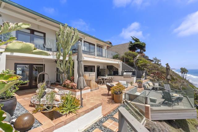 Detail Gallery Image 29 of 31 For 1370 Neptune Ave, Encinitas,  CA 92024 - 4 Beds | 4/1 Baths