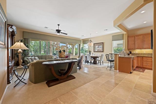 80086 Camino Santa Elise, Indio CA: https://media.crmls.org/mediaz/efb08932-399e-41b2-98f7-2813bf4de10a.jpg