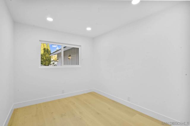 Image 18 of 40 For 7210 Hamlet Ct