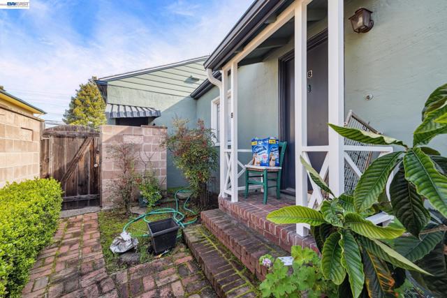 Image 12 of 23 For 2242 Santa Clara Ave