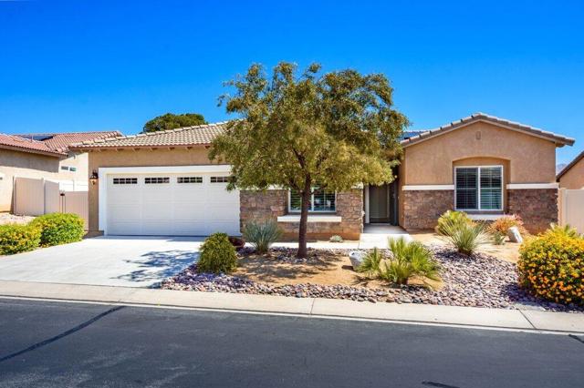 9282 Silver Star Avenue, Desert Hot Springs CA: https://media.crmls.org/mediaz/efb42b65-27ea-4ac8-ba12-428bd30c0c5e.jpg