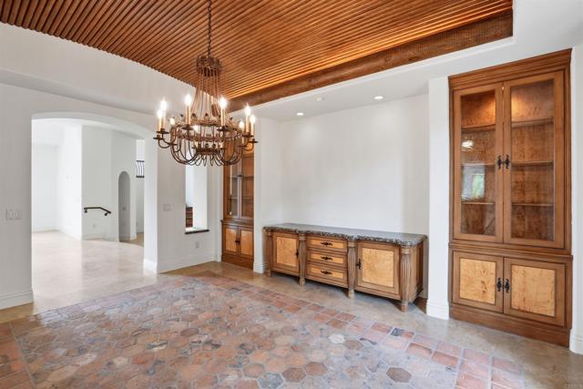 Image 13 of 67 For 7206 Aviara Drive