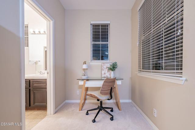 535 Winncastle Street, Simi Valley CA: https://media.crmls.org/mediaz/efb44af7-3aad-4f58-b629-c742514a12eb.jpg
